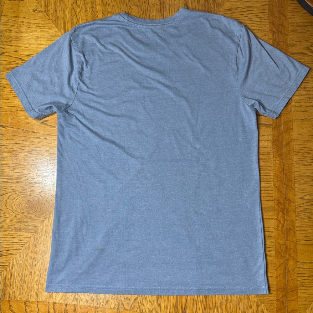 RARE COTOPAXI TSHIRT - Picture 2 of 6